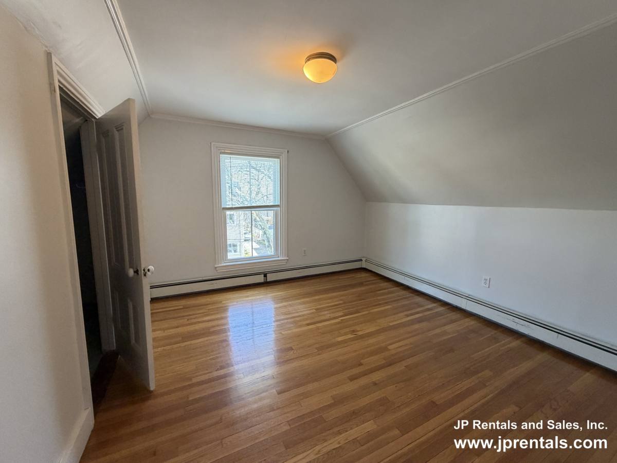 Apartment for rent at 36 Pierce St #3, Hyde Park, MA 02136