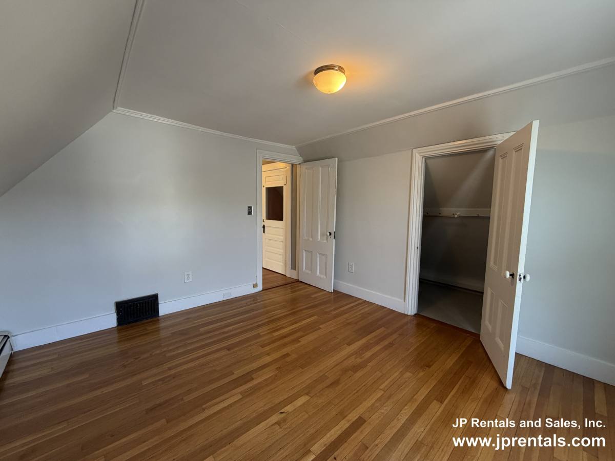 Apartment for rent at 36 Pierce St #3, Hyde Park, MA 02136