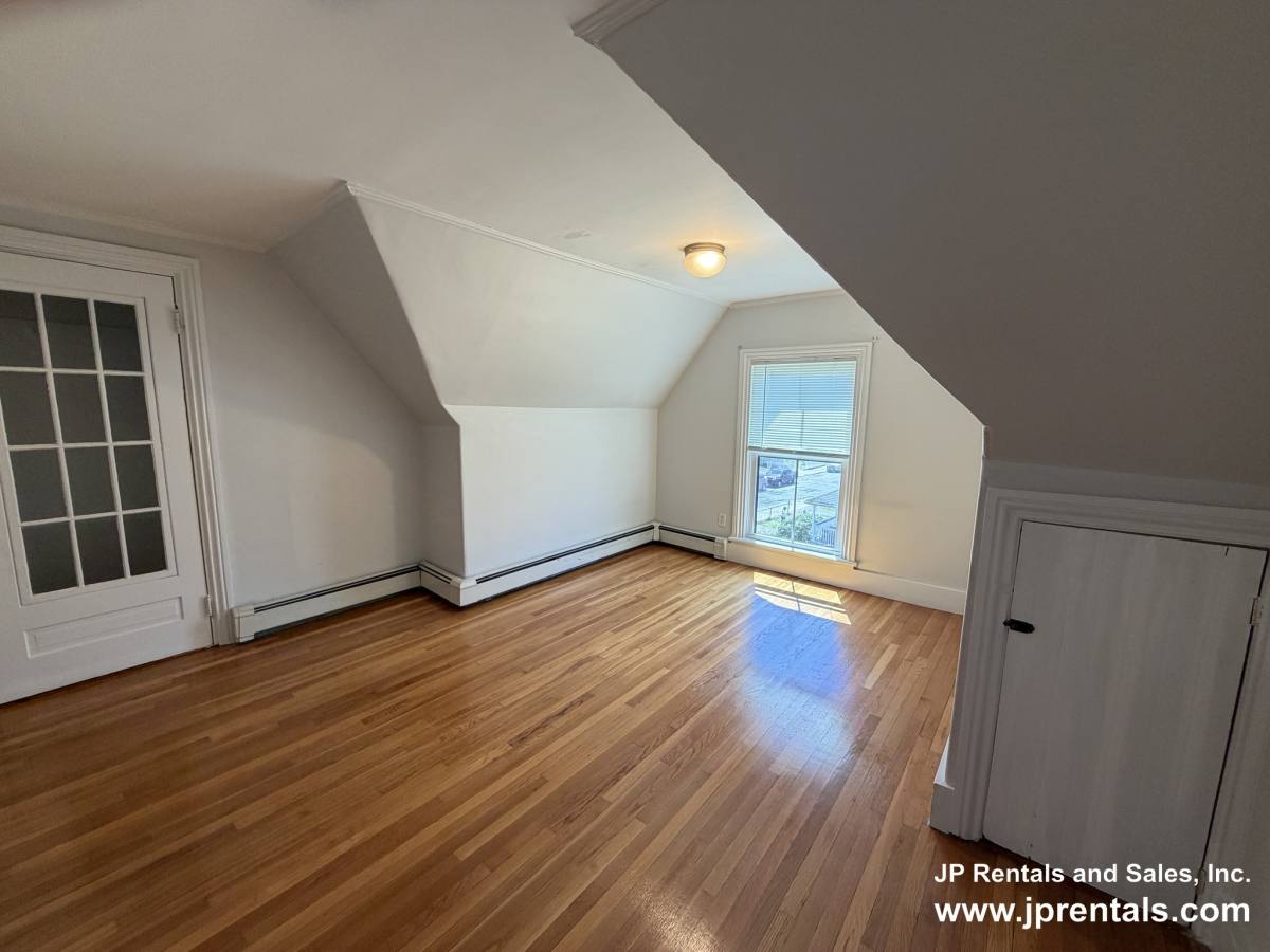 Apartment for rent at 36 Pierce St #3, Hyde Park, MA 02136