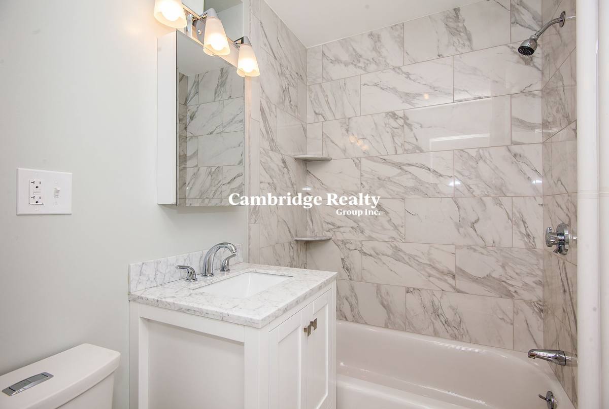 Apartment for rent at 33 Walbridge St #1T, Allston, MA 02134