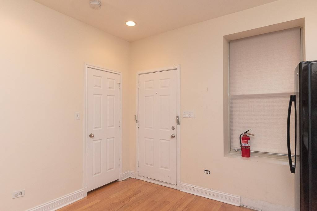 Apartment for rent at 2535 Kildare #9Q, Chicago, IL 60639