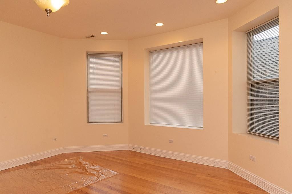 Apartment for rent at 2535 Kildare #9Q, Chicago, IL 60639