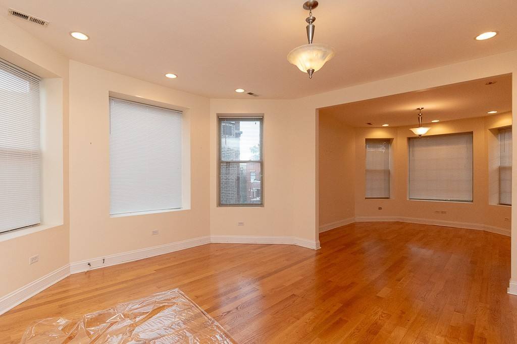 Apartment for rent at 2535 Kildare #9Q, Chicago, IL 60639