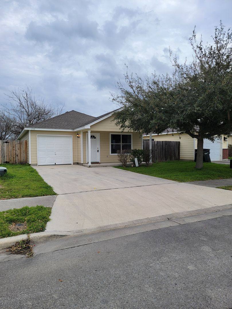 House for rent at 238 Bushtail Dr, New Braunfels, TX 78130