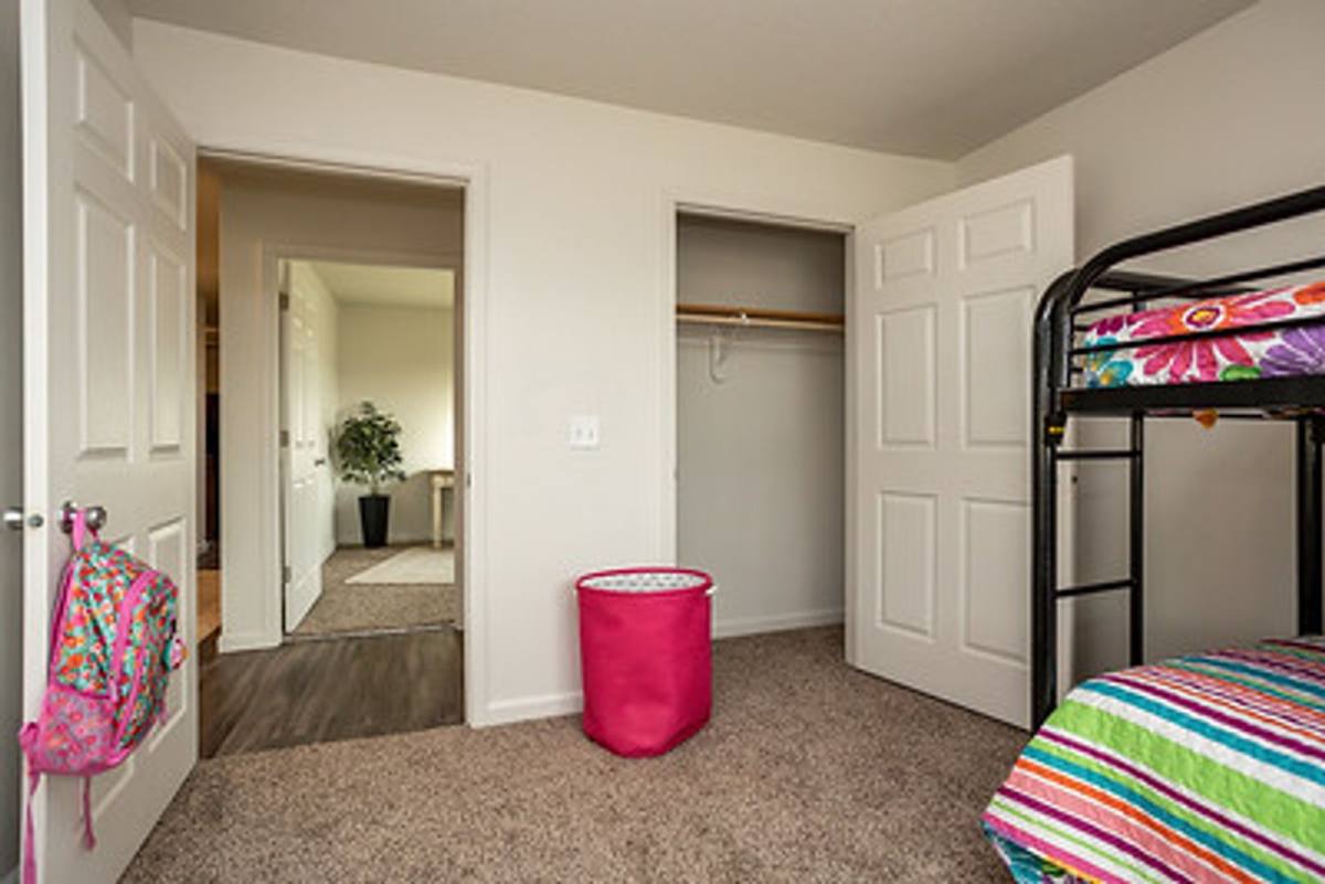 Apartment for rent at 300 Fox Lane, Pleasant Hill, IA 50327