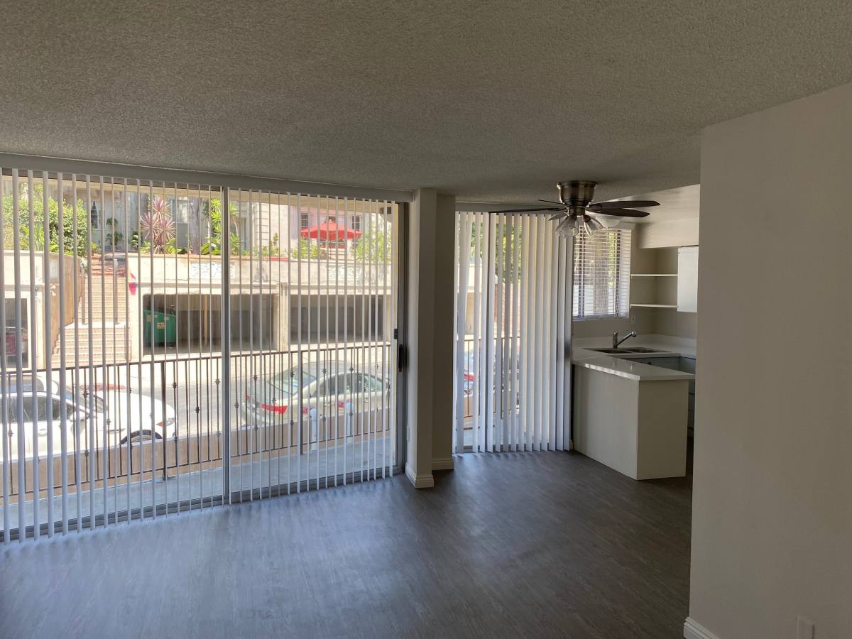 Apartment for rent at 7100 Hillside Ave #208, Los Angeles, CA 90046