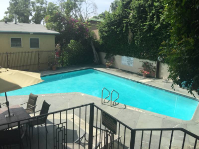 Apartment for rent at 7100 Hillside Ave #208, Los Angeles, CA 90046