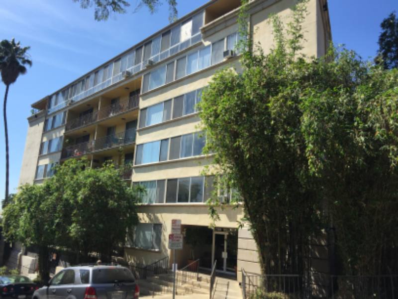 Apartment for rent at 7100 Hillside Ave #208, Los Angeles, CA 90046