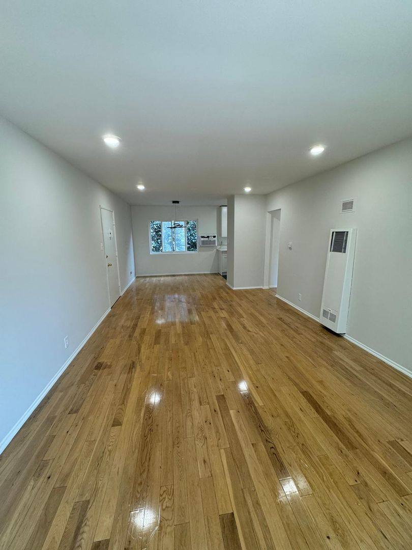 Apartment for rent at 7529 W Norton Ave, Los Angeles, CA 90046