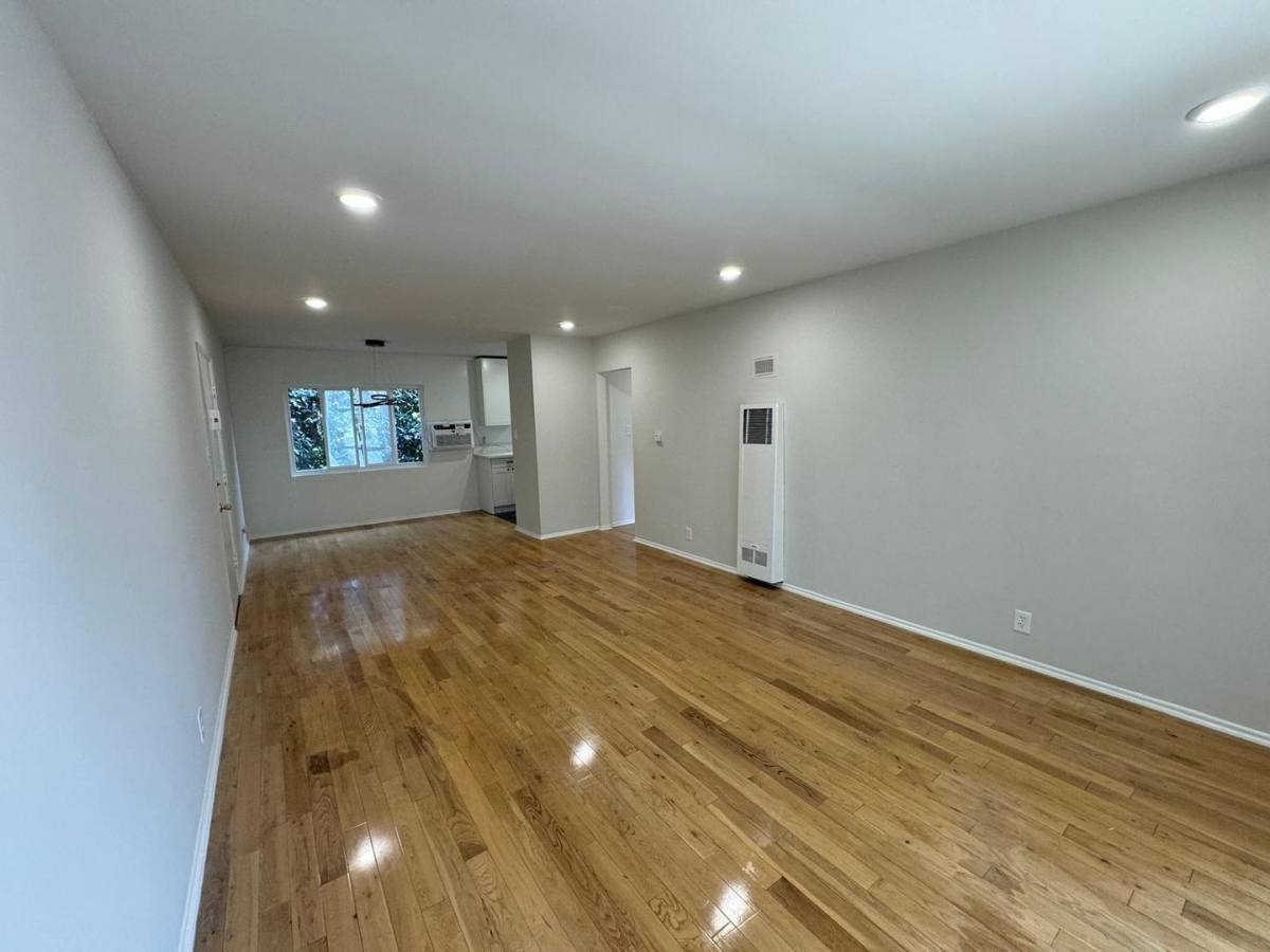 Apartment for rent at 7529 W Norton Ave, Los Angeles, CA 90046