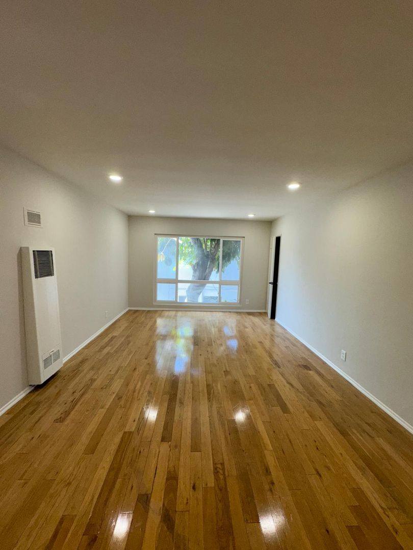 Apartment for rent at 7529 W Norton Ave, Los Angeles, CA 90046