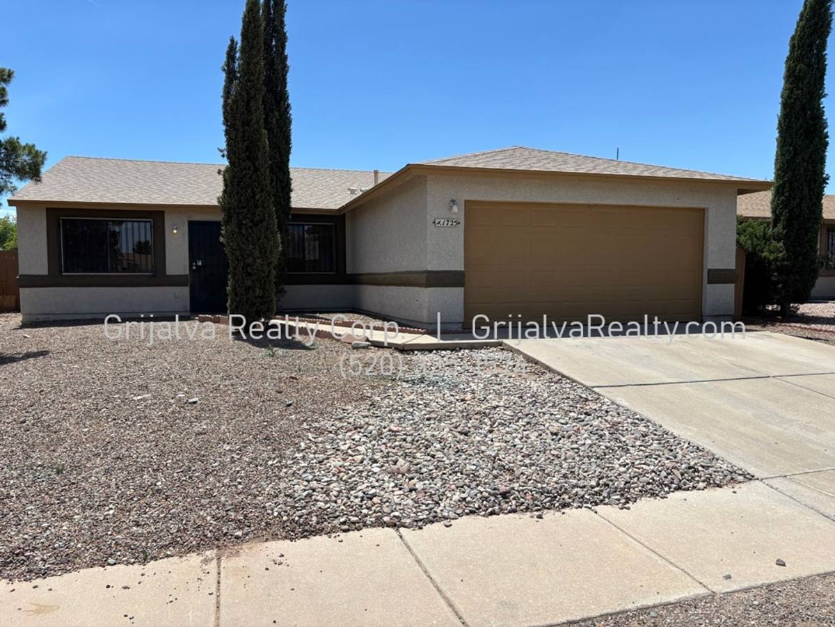 House for rent at 1725 W Sauvignon Dr, Tucson, AZ 85746