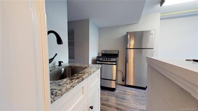 Apartment for rent at 428 Hawthorne Lane, Charlotte, NC 28204