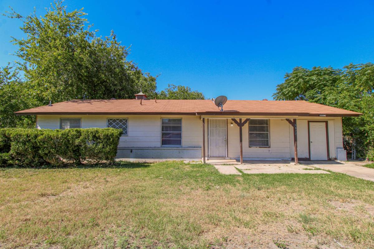 House for rent at 5822 Branch Valley, San Antonio, TX 78242