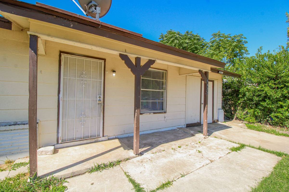 House for rent at 5822 Branch Valley, San Antonio, TX 78242