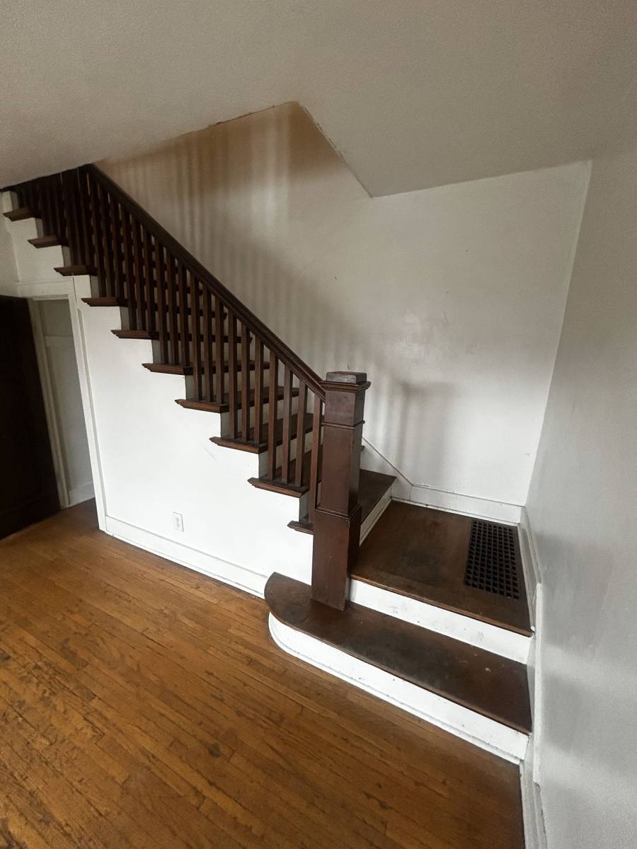 Apartment for rent at 1112-1114 S Washington St, Kokomo, IN 46902
