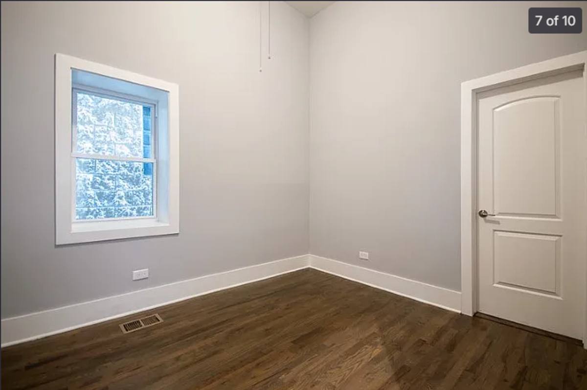 Apartment for rent at 1711 S Carpenter St, Chicago, IL 60608