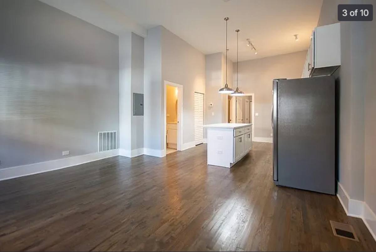 Apartment for rent at 1711 S Carpenter St, Chicago, IL 60608