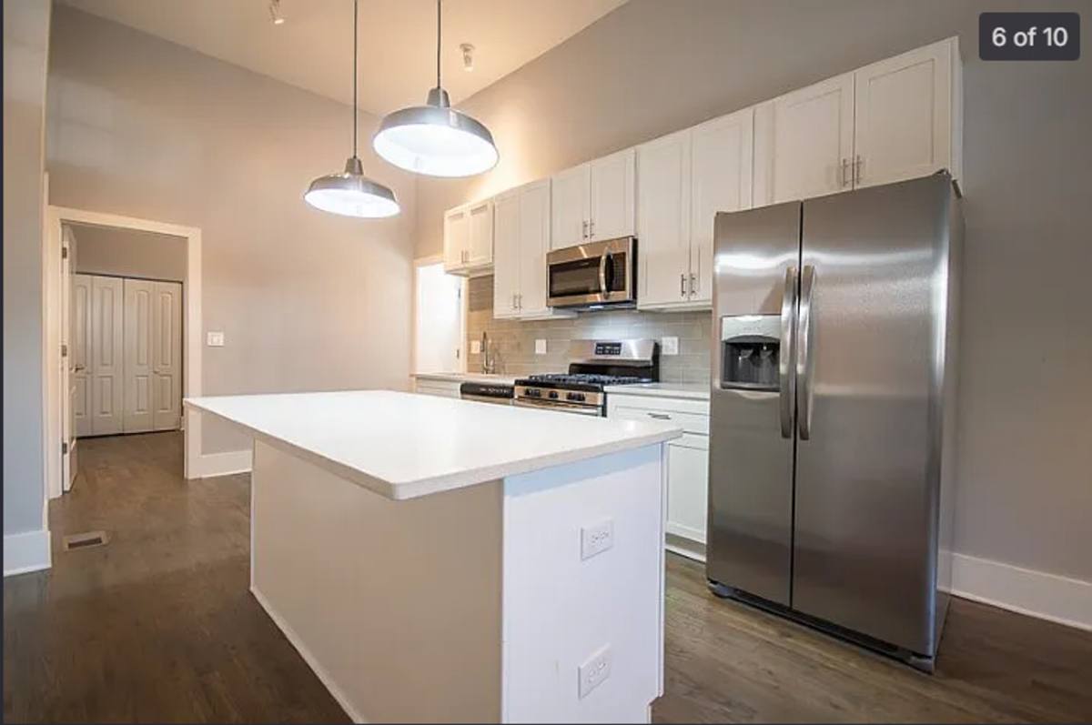 Apartment for rent at 1711 S Carpenter St, Chicago, IL 60608