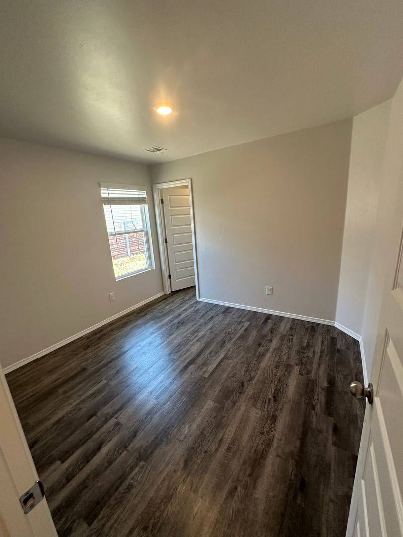 House for rent at 11620 Krew Way, Yukon, OK 73099