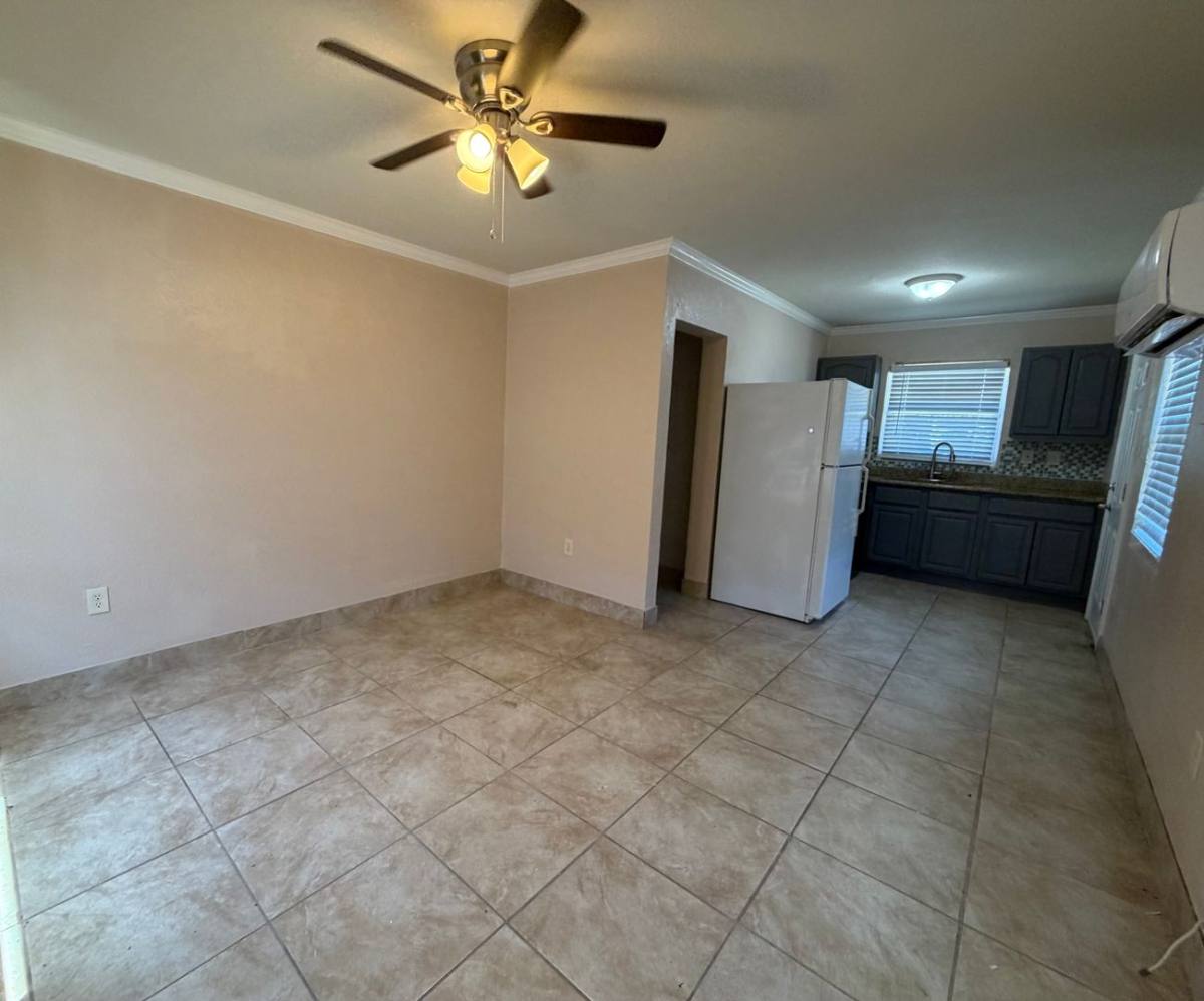 Apartment for rent at 1006 Vine Ave, Clearwater, FL 33755