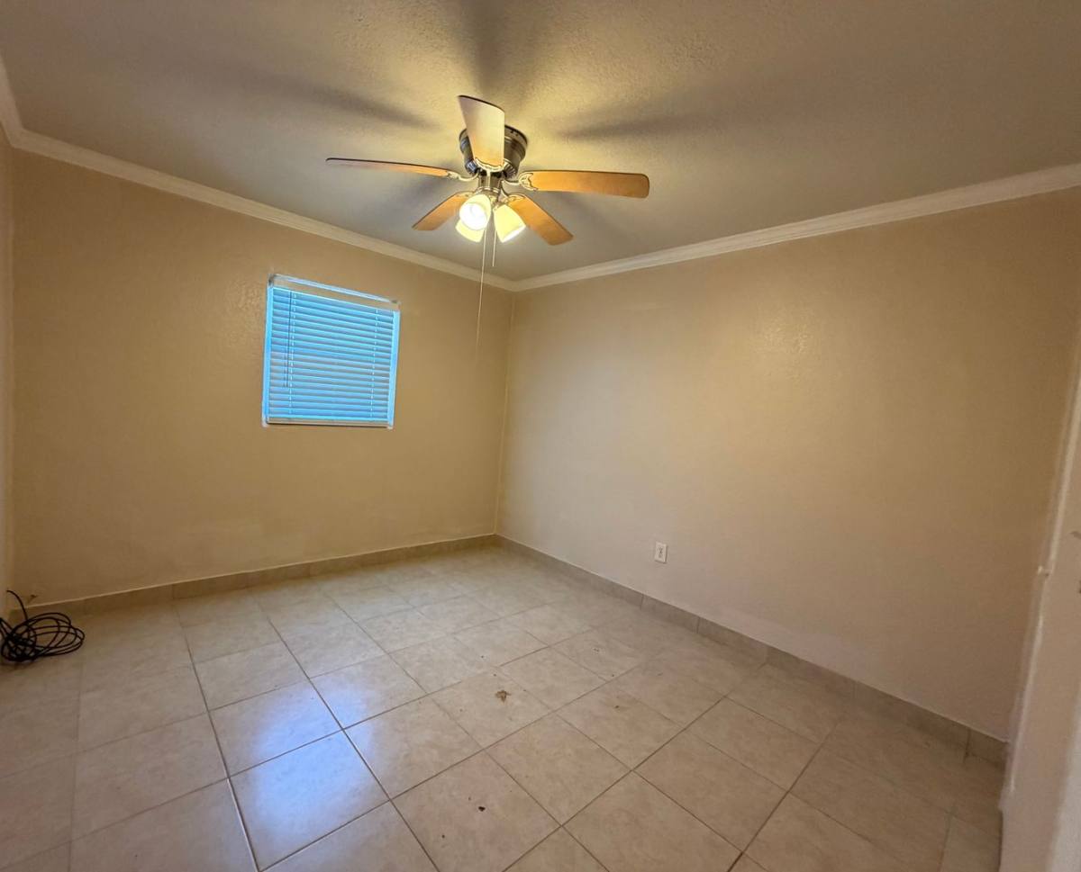 Apartment for rent at 1006 Vine Ave, Clearwater, FL 33755