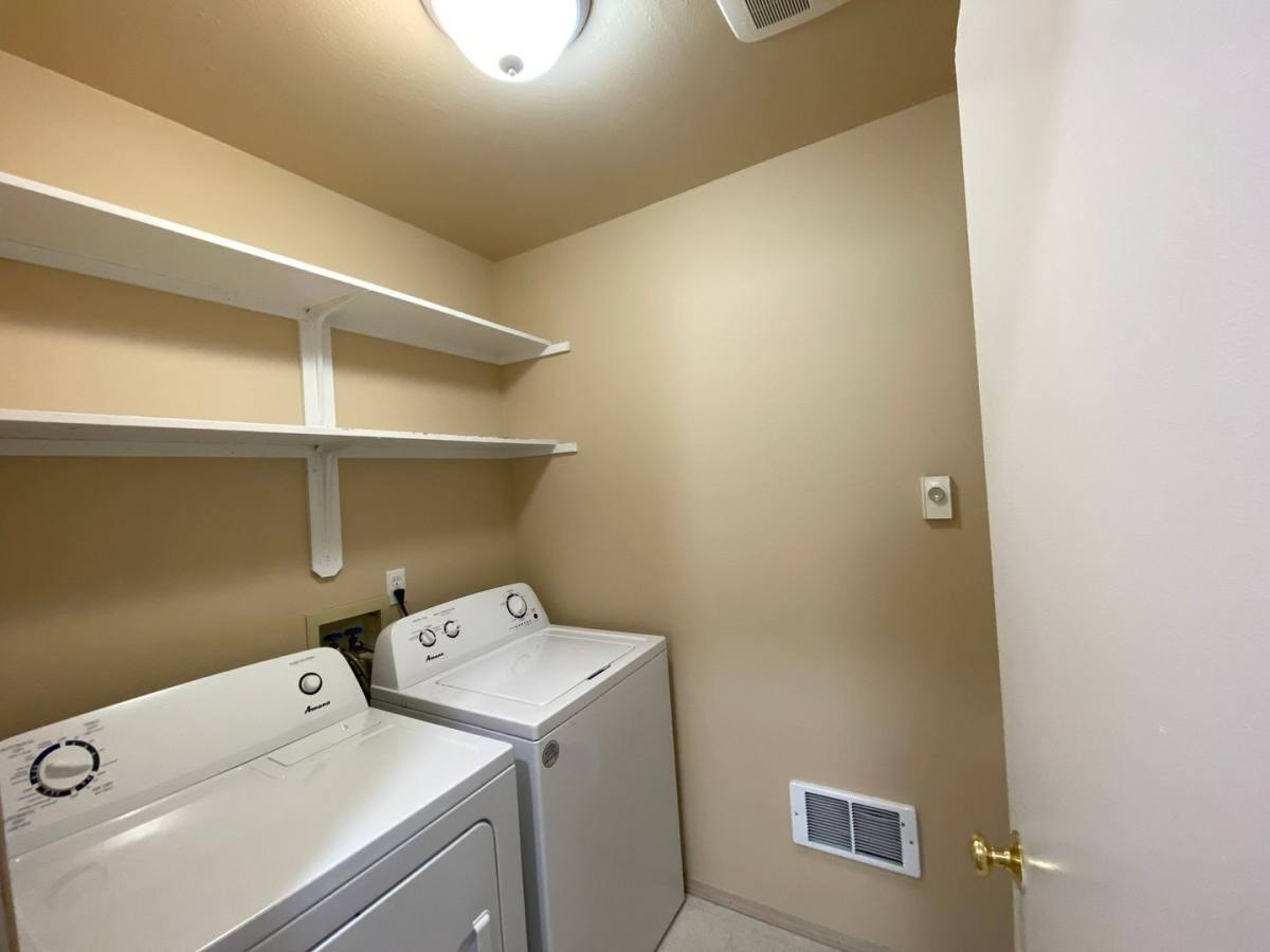 Apartment for rent at 406 E Helena Ave, Ellensburg, WA 98926