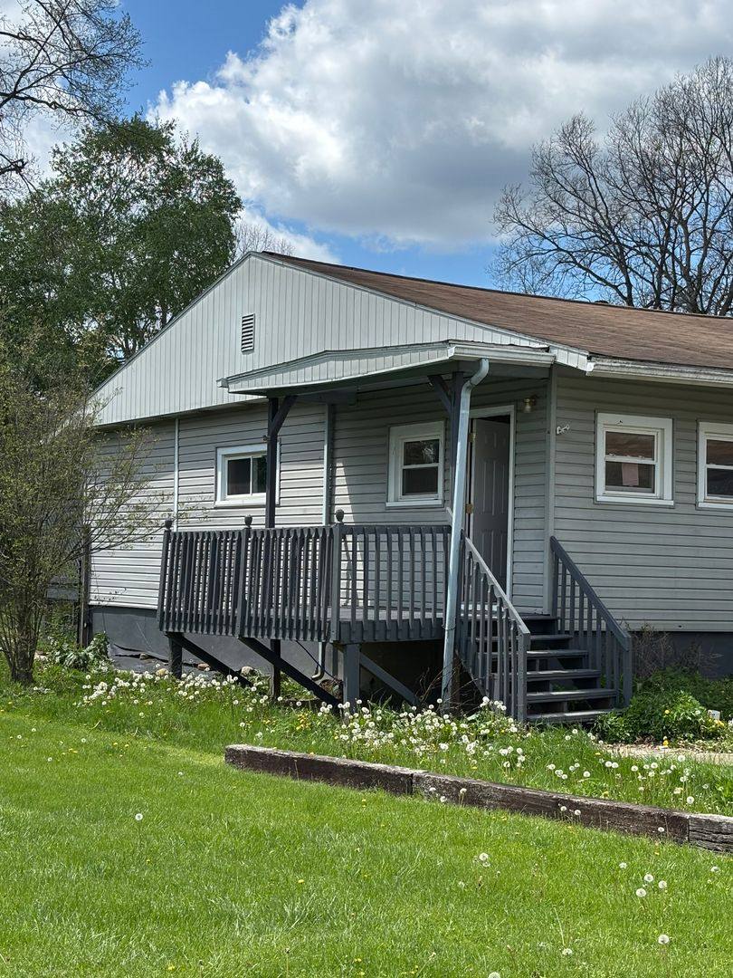 House for rent at 165 McKim Way, Ellwood City, PA 16117