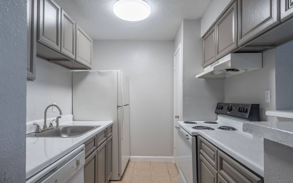 Apartment for rent at 1300 Buchta Rd, Angleton, TX 77515
