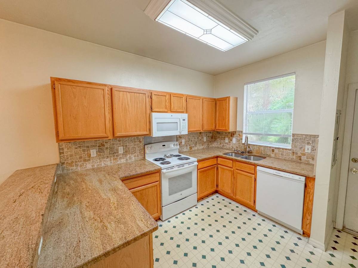 Townhouse for rent at 4415 SW 34th St #508, Gainesville, FL 32608