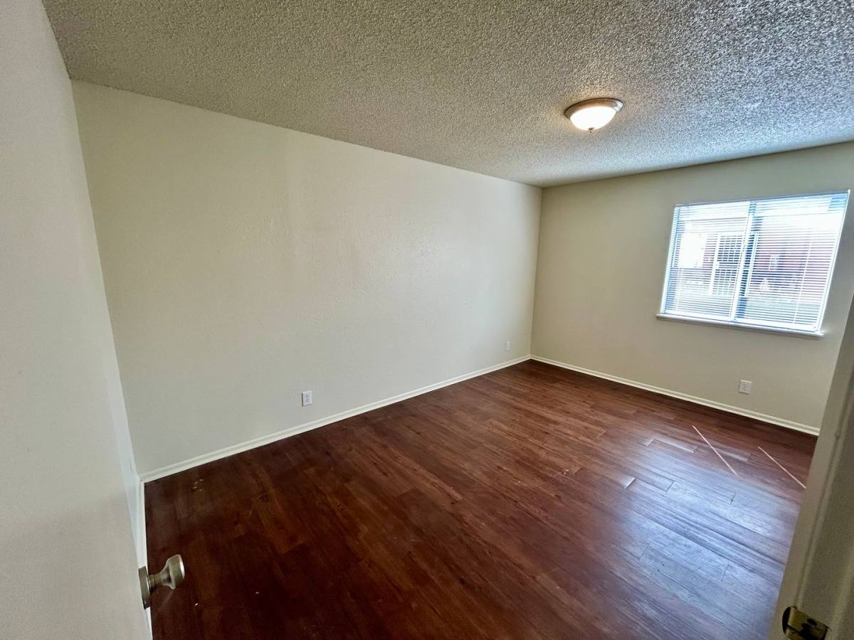 Apartment for rent at 1295 Downard Lane, Redding, CA 96002