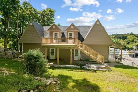 Apartment for rent at 229 Route 163 #2, Uncasville, CT 06382