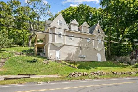 Apartment for rent at 229 Route 163 #2, Uncasville, CT 06382