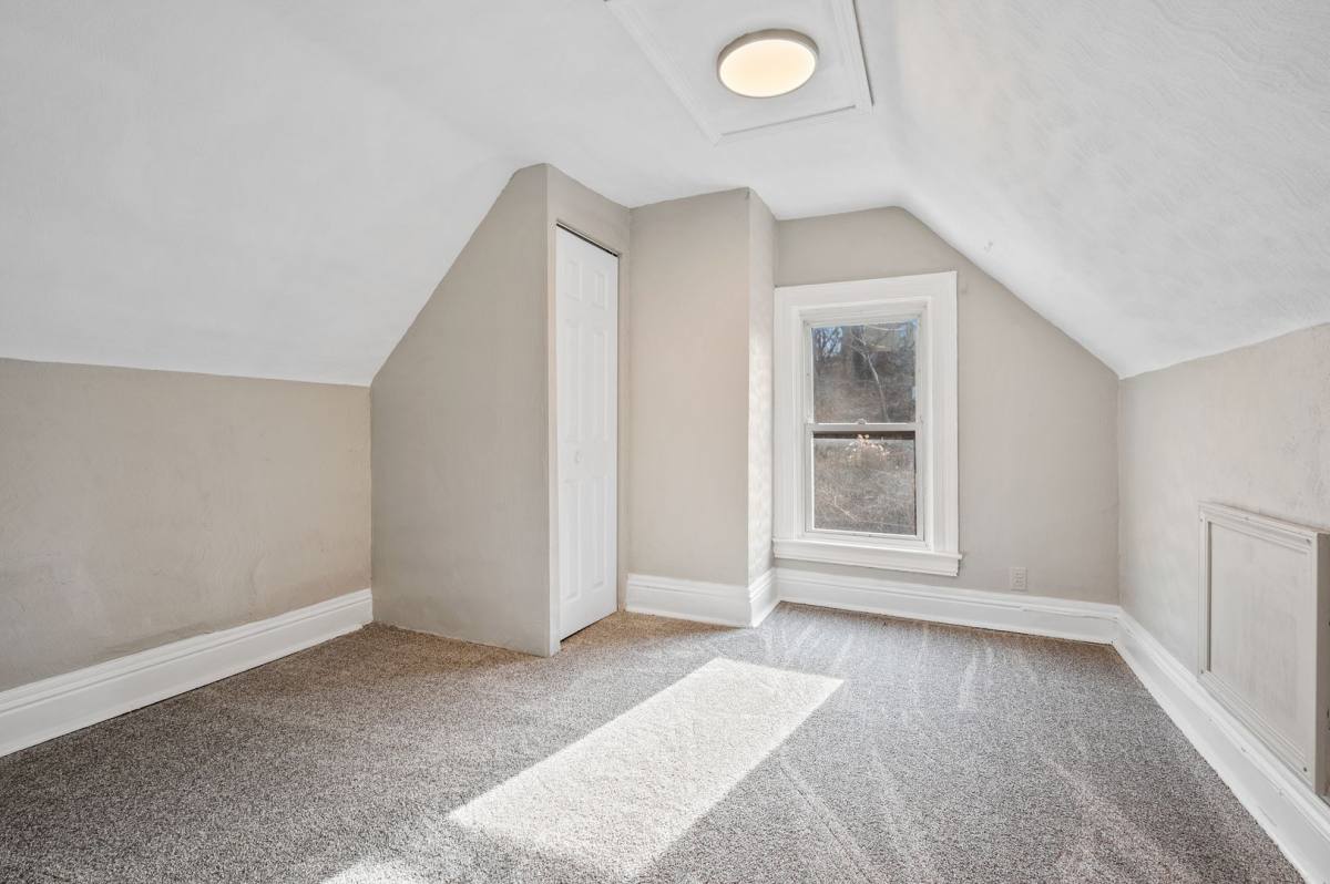 House for rent at 304 Marlow St, Pittsburgh, PA 15220