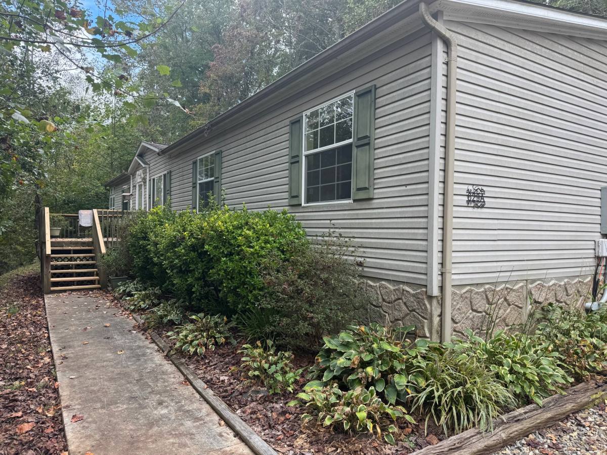Apartment for rent at 629 Gunters Hill #B, Moravian Falls, NC 28654