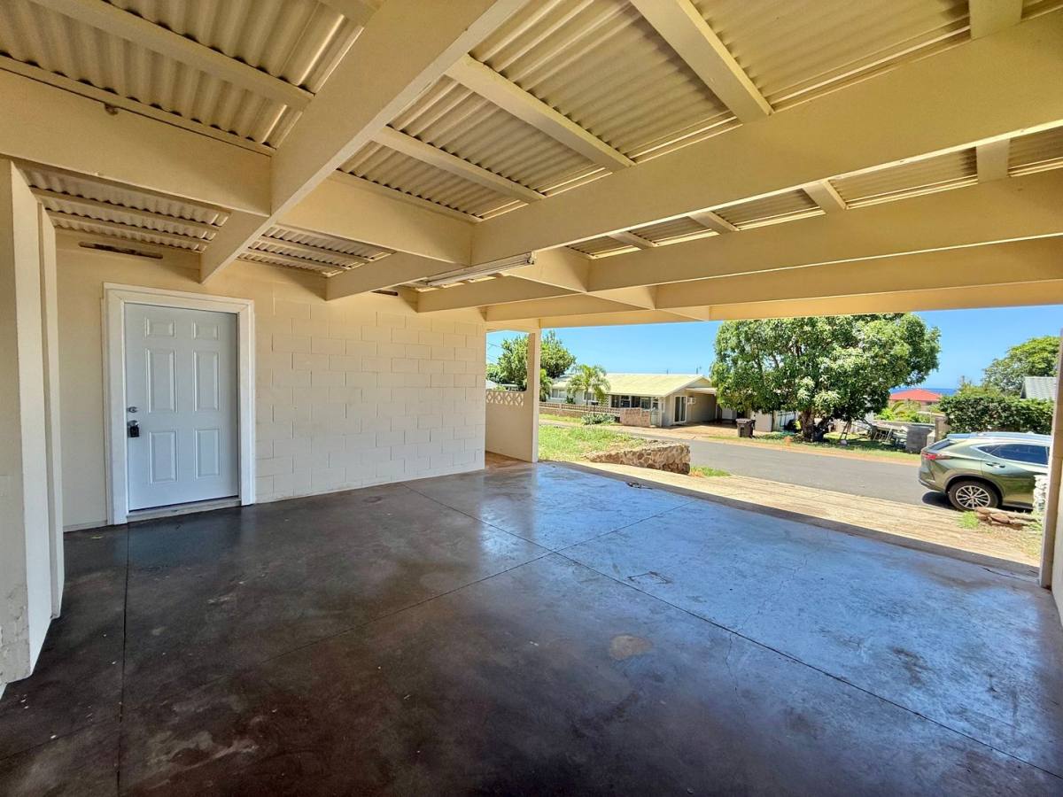 House for rent at 880 Kanakea Loop, Lahaina, HI 96761