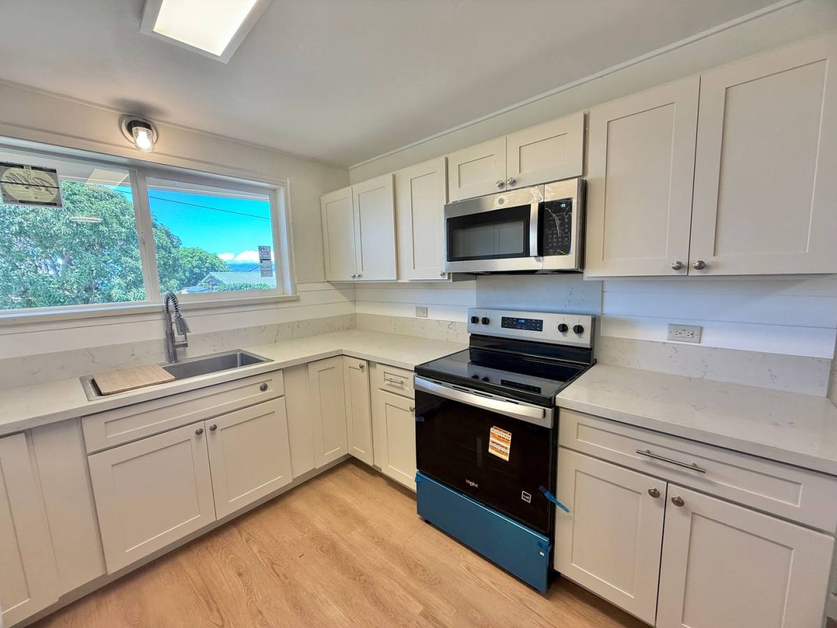 House for rent at 880 Kanakea Loop, Lahaina, HI 96761