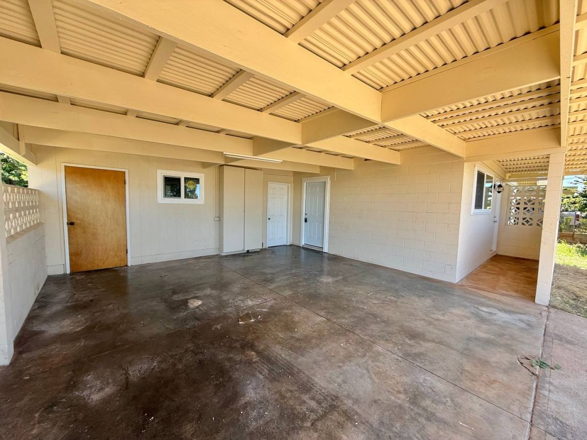 House for rent at 880 Kanakea Loop, Lahaina, HI 96761