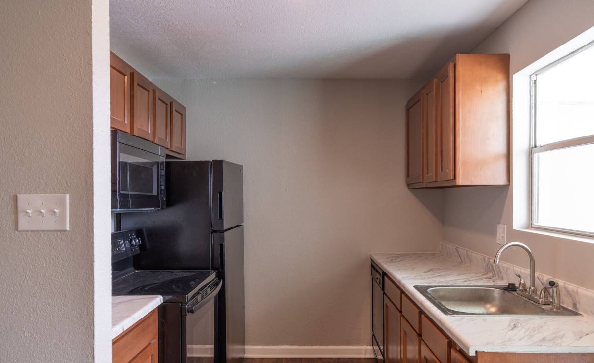Apartment for rent at 460 Tx-332, Lake Jackson, TX 77566