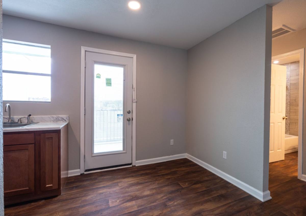 Apartment for rent at 460 Tx-332, Lake Jackson, TX 77566