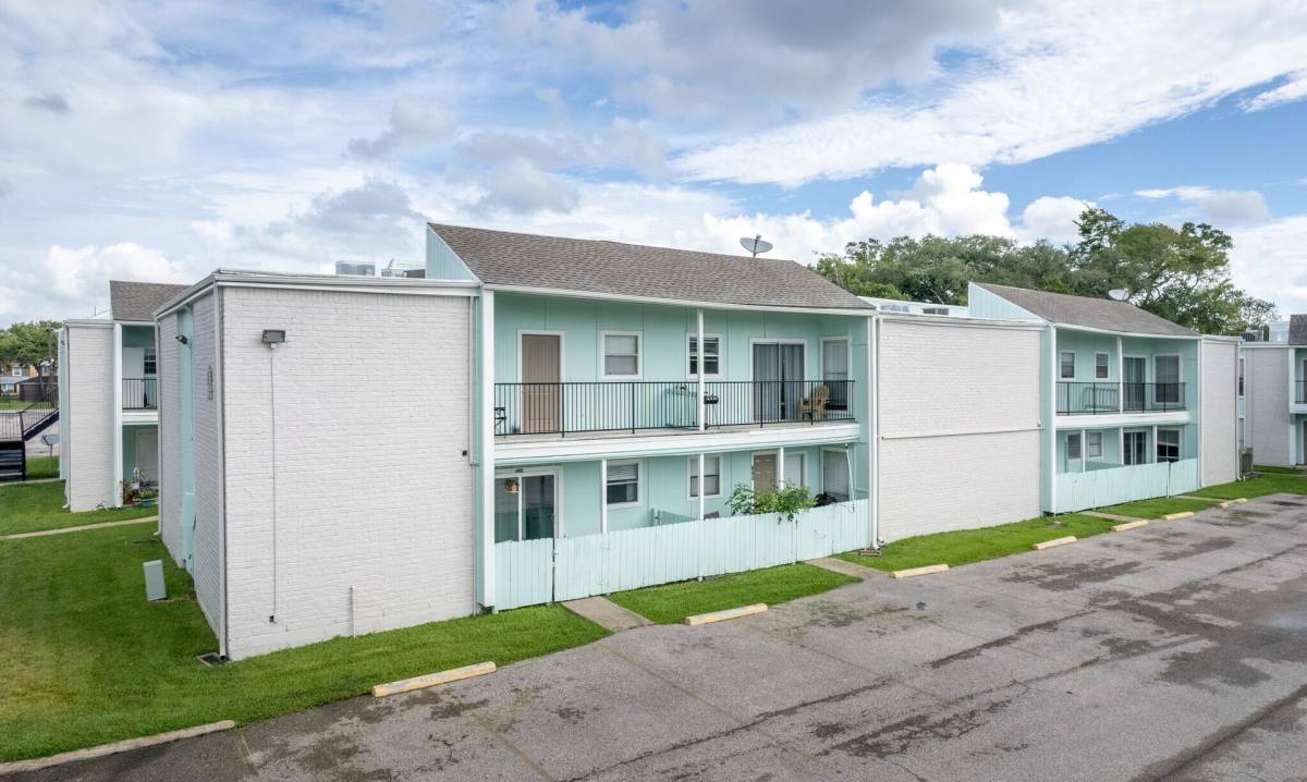 Apartment for rent at 460 Tx-332, Lake Jackson, TX 77566