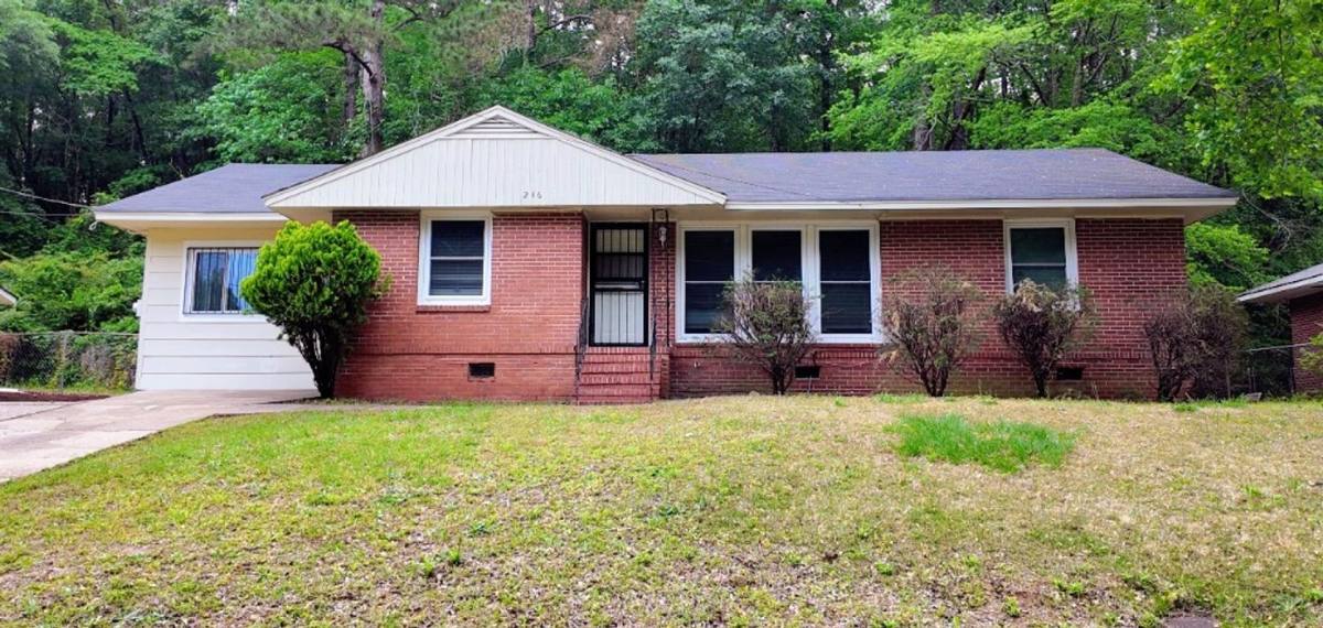 House for rent at 246 Robert E Lee Dr, Columbus, GA 31903