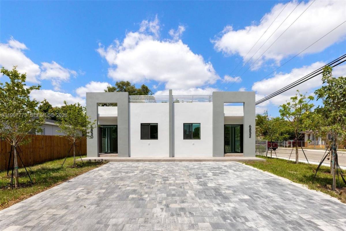 House for rent at 6852 NW 4 Ave, Miami, FL 33150