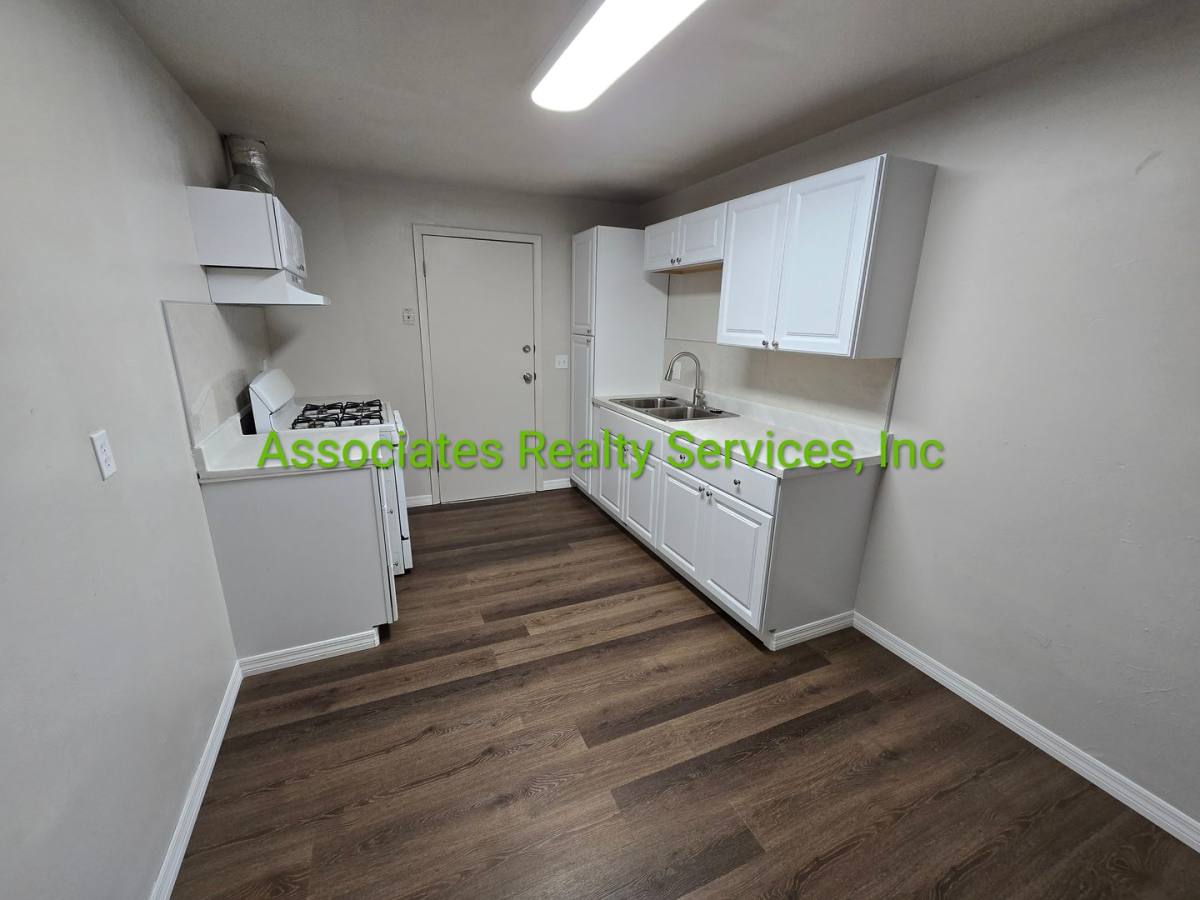 Apartment for rent at 1921 NE 17th Way, Gainesville, FL 32609