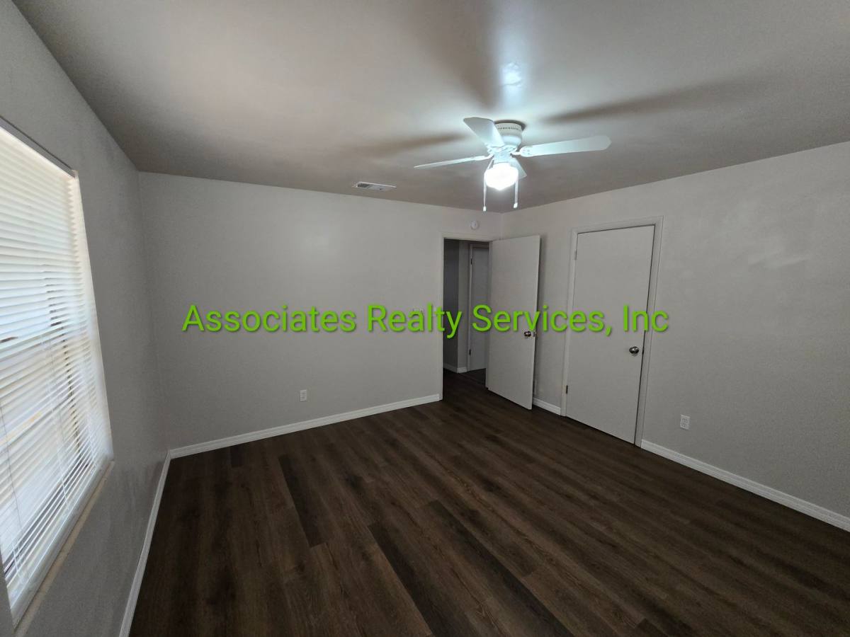 Apartment for rent at 1921 NE 17th Way, Gainesville, FL 32609