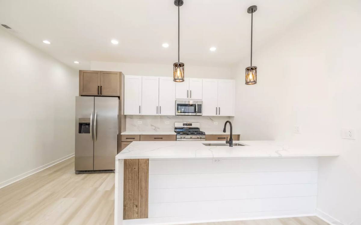 Apartment for rent at 1056 N Central Park Ave, Chicago, IL 60651