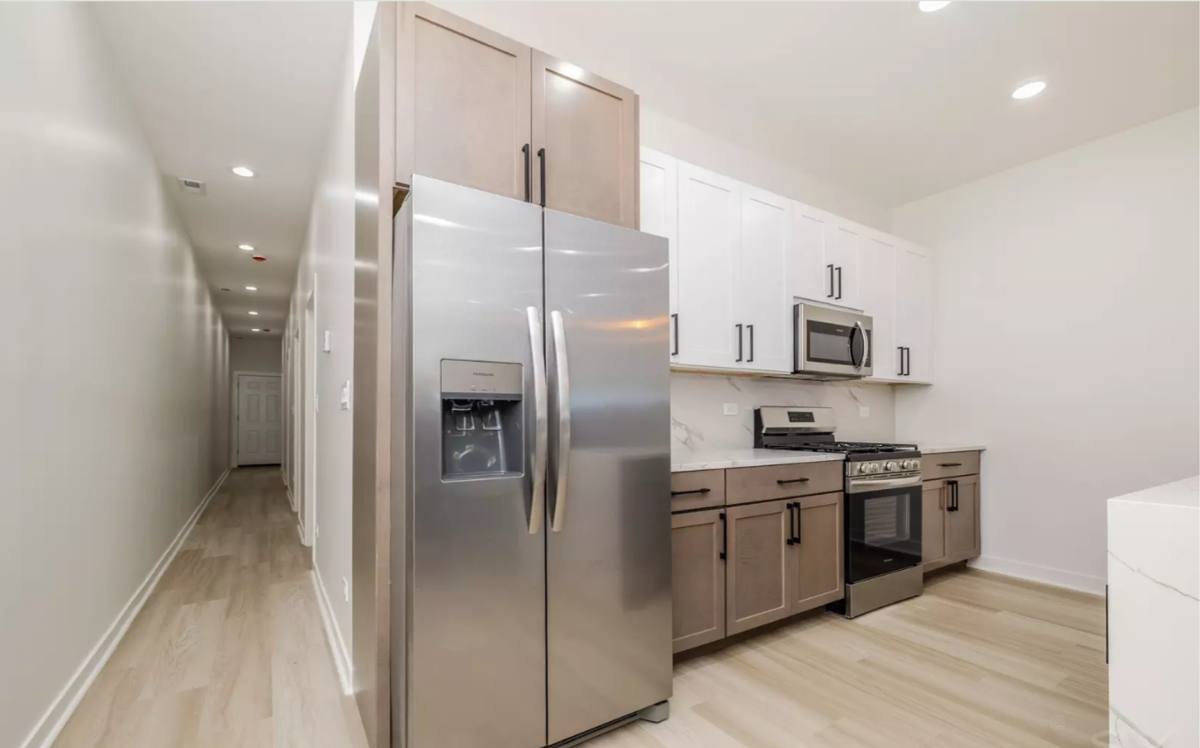 Apartment for rent at 1056 N Central Park Ave, Chicago, IL 60651