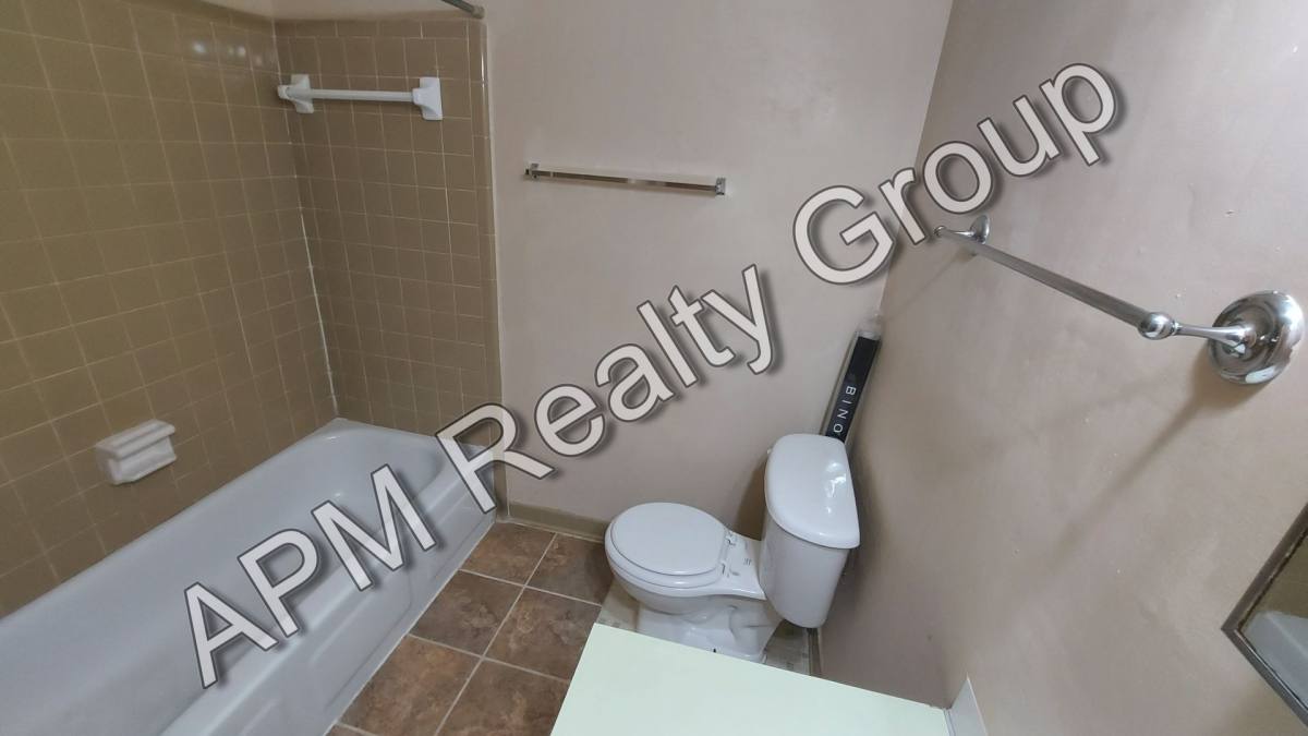 House for rent at 329 Ovanta Rd, Columbia, SC 29209