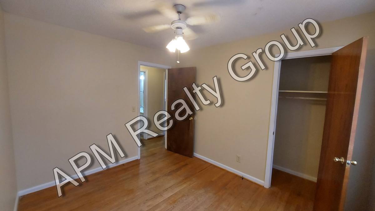 House for rent at 329 Ovanta Rd, Columbia, SC 29209