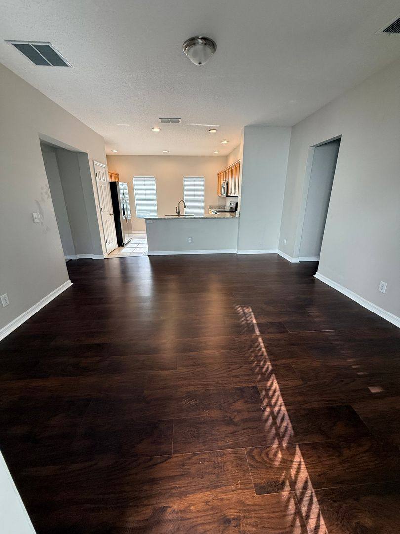 House for rent at 1110 Oak Pond Dr, Kissimmee, FL 34747